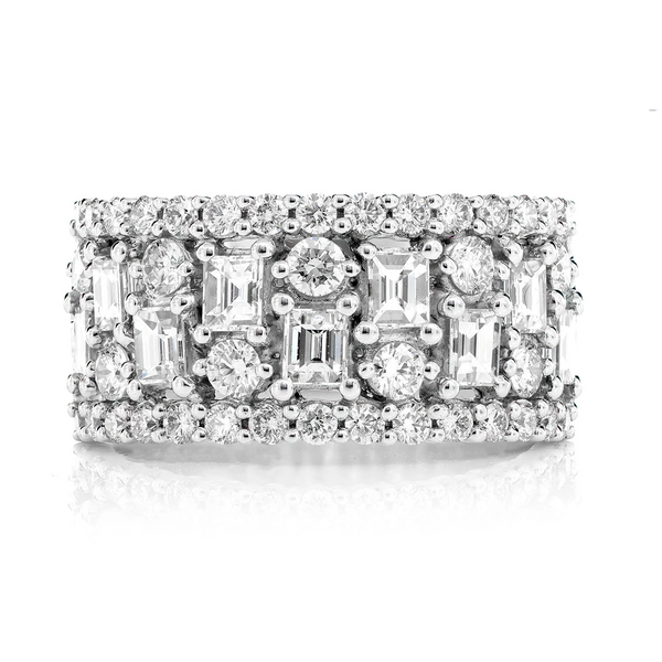 Baguette and Round Pattern Border Diamond Band Ring