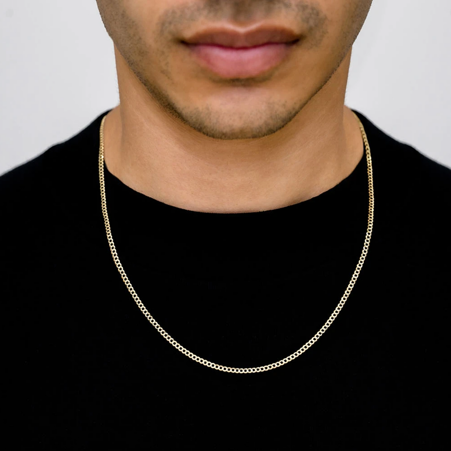 Flat Curb Gold Chain in 14K yellow gold, 2.5mm width, alternate view