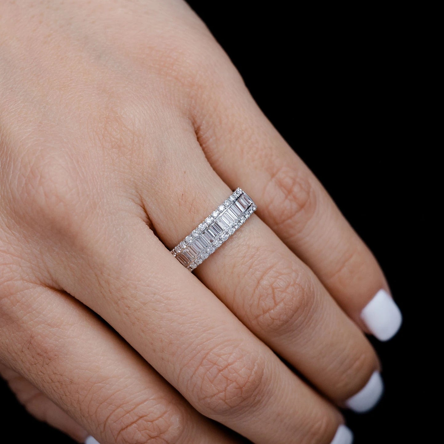 Baguette and Round Diamond Border Band Ring