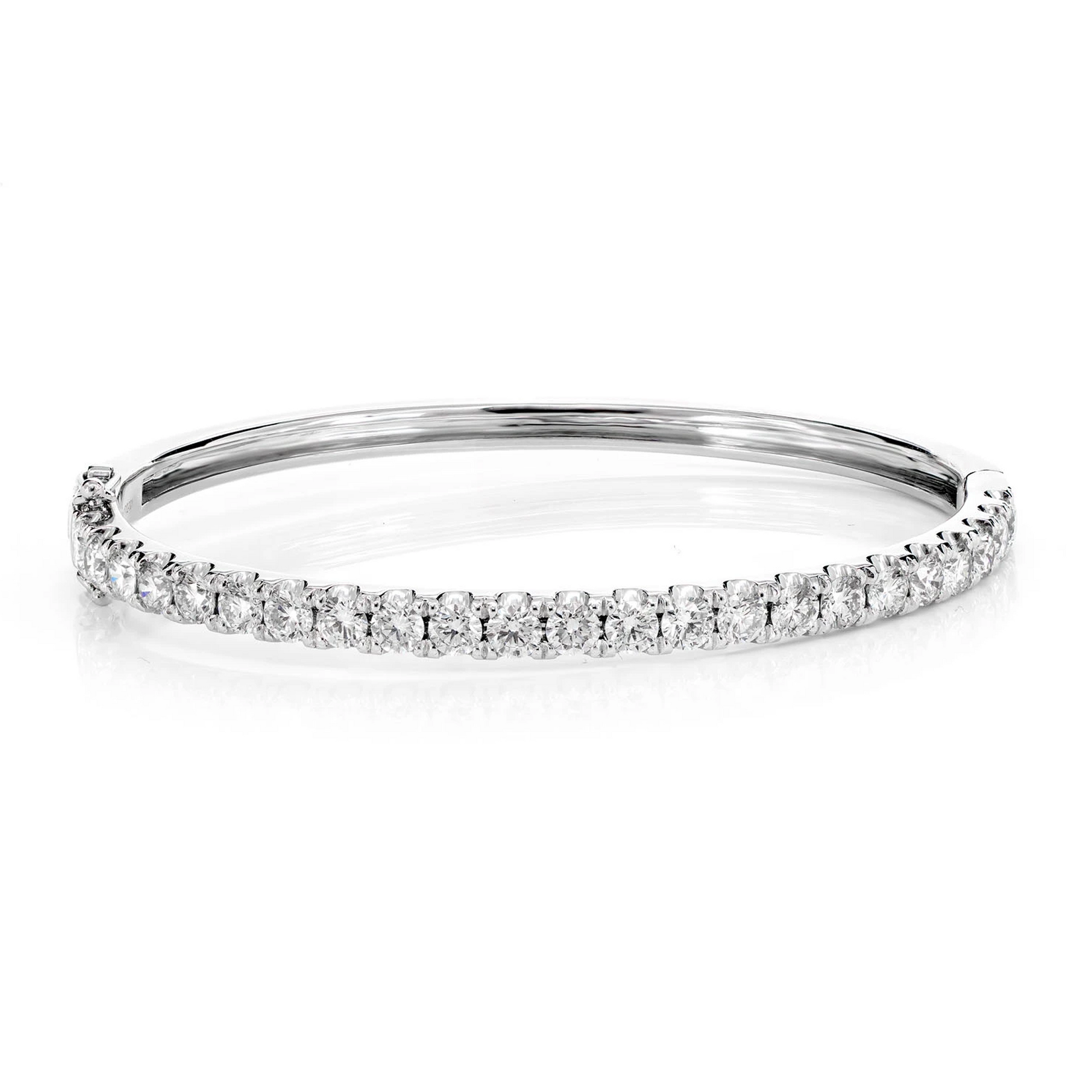 Scallop Diamond Bangle in 14K white gold, 17pt / 4.05ctw, front view
