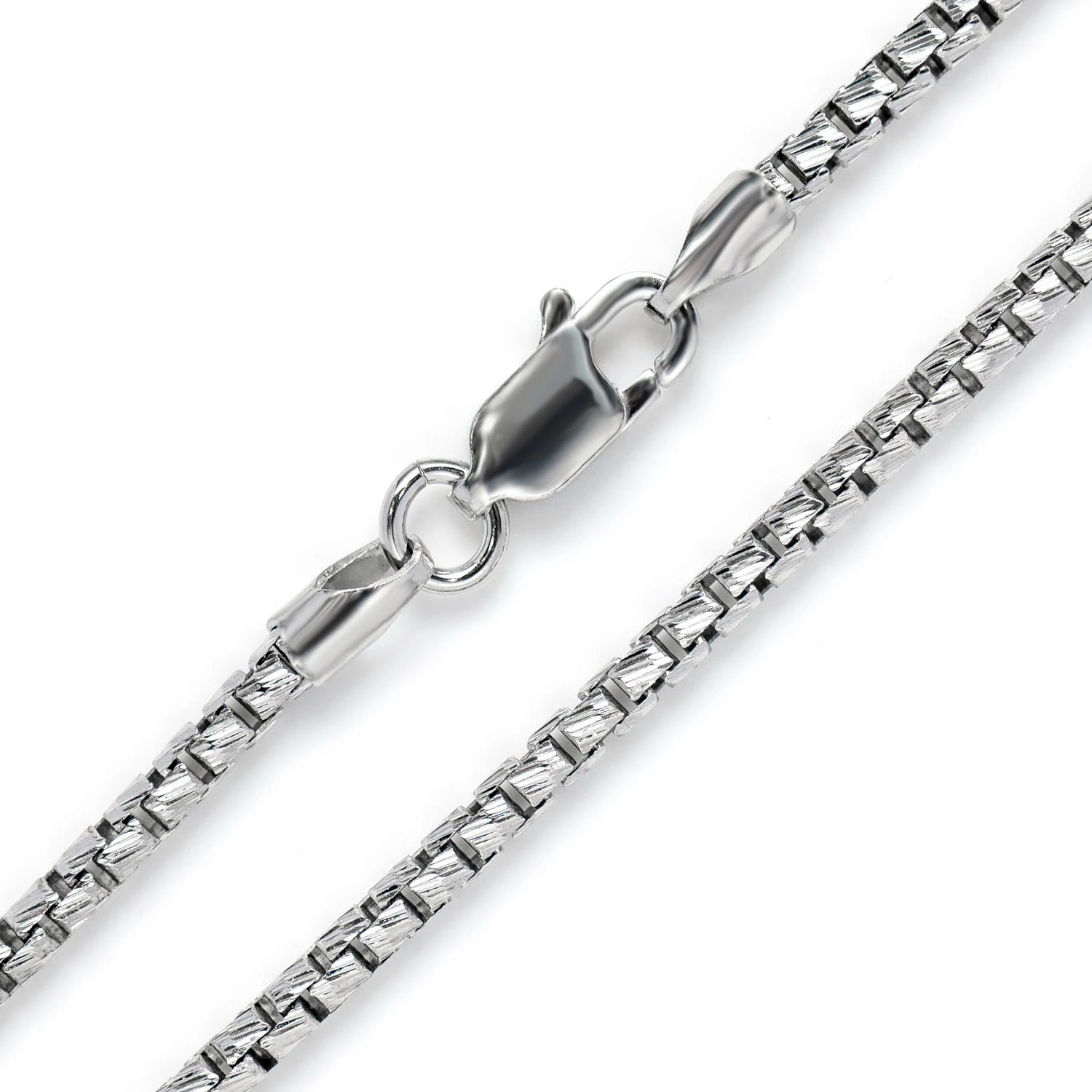 Sterling Silver Diamond-Cut Box Chain in 925 sterling silver, 2mm width, detail view