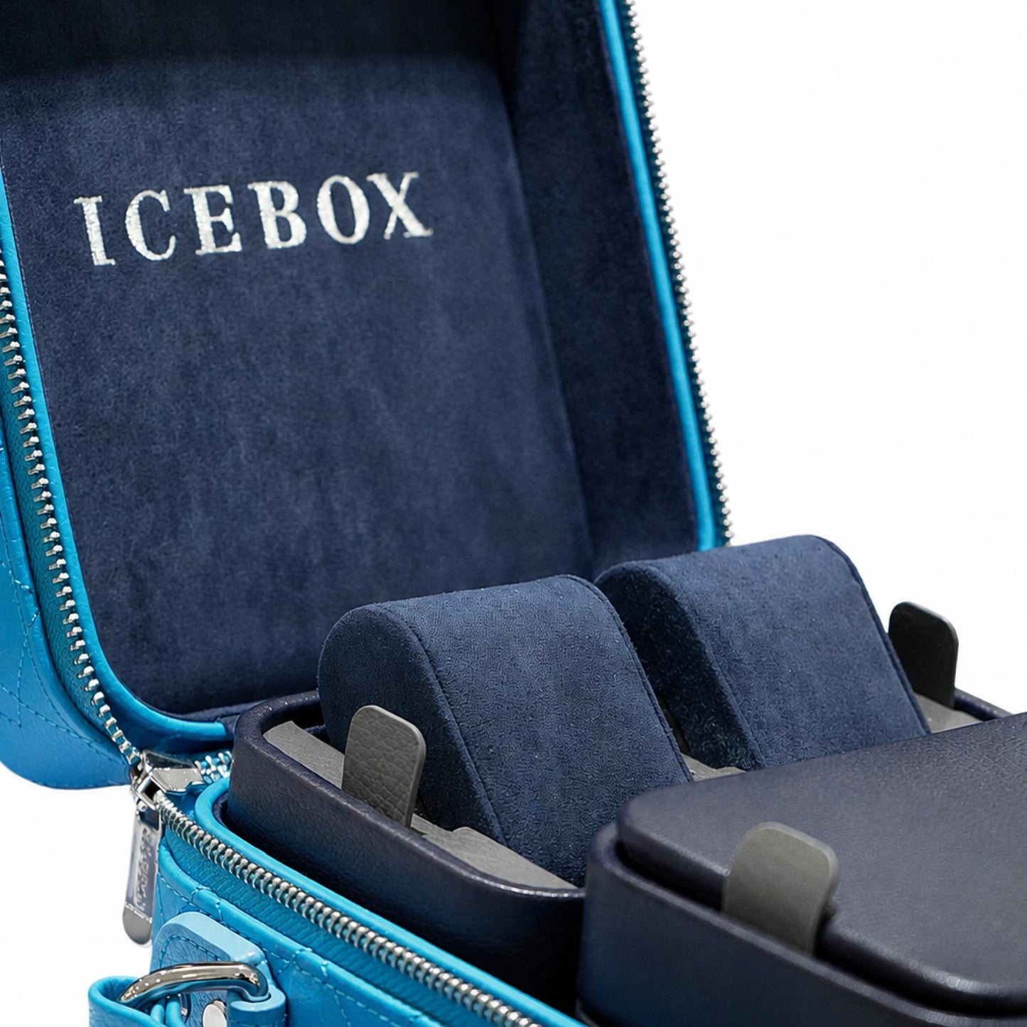 Icebox Medium Traveler Case in blue, 2-watch capacity, detail view 5