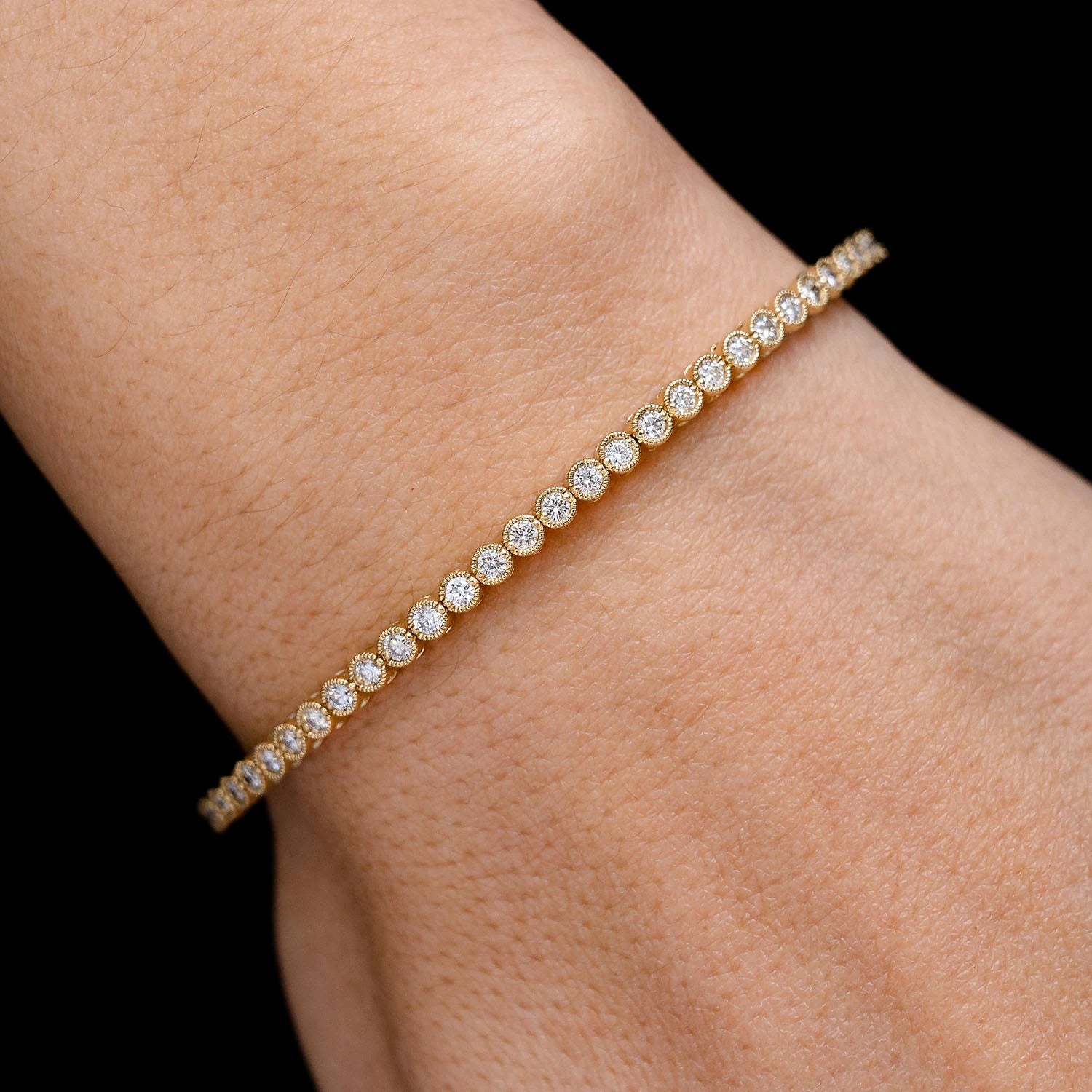 Milgrain Diamond Flex Bangle Bracelet in 14K yellow gold, detail view
