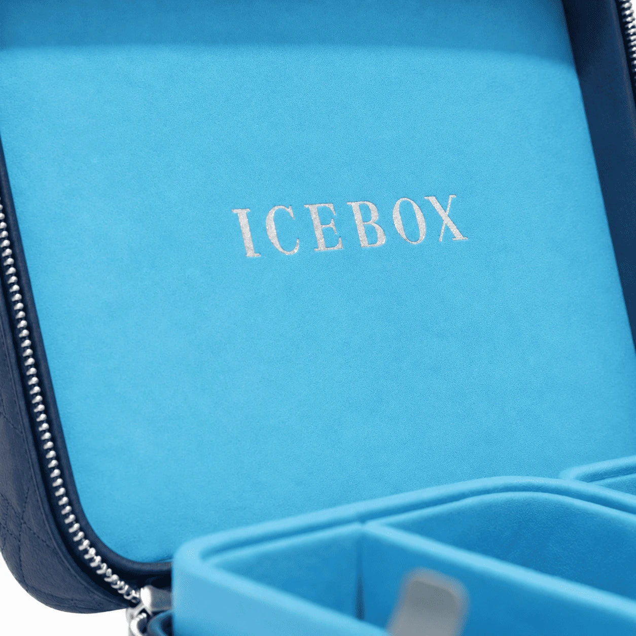 Icebox Large Traveler Case in navy, 2-watch capacity, detail view 7