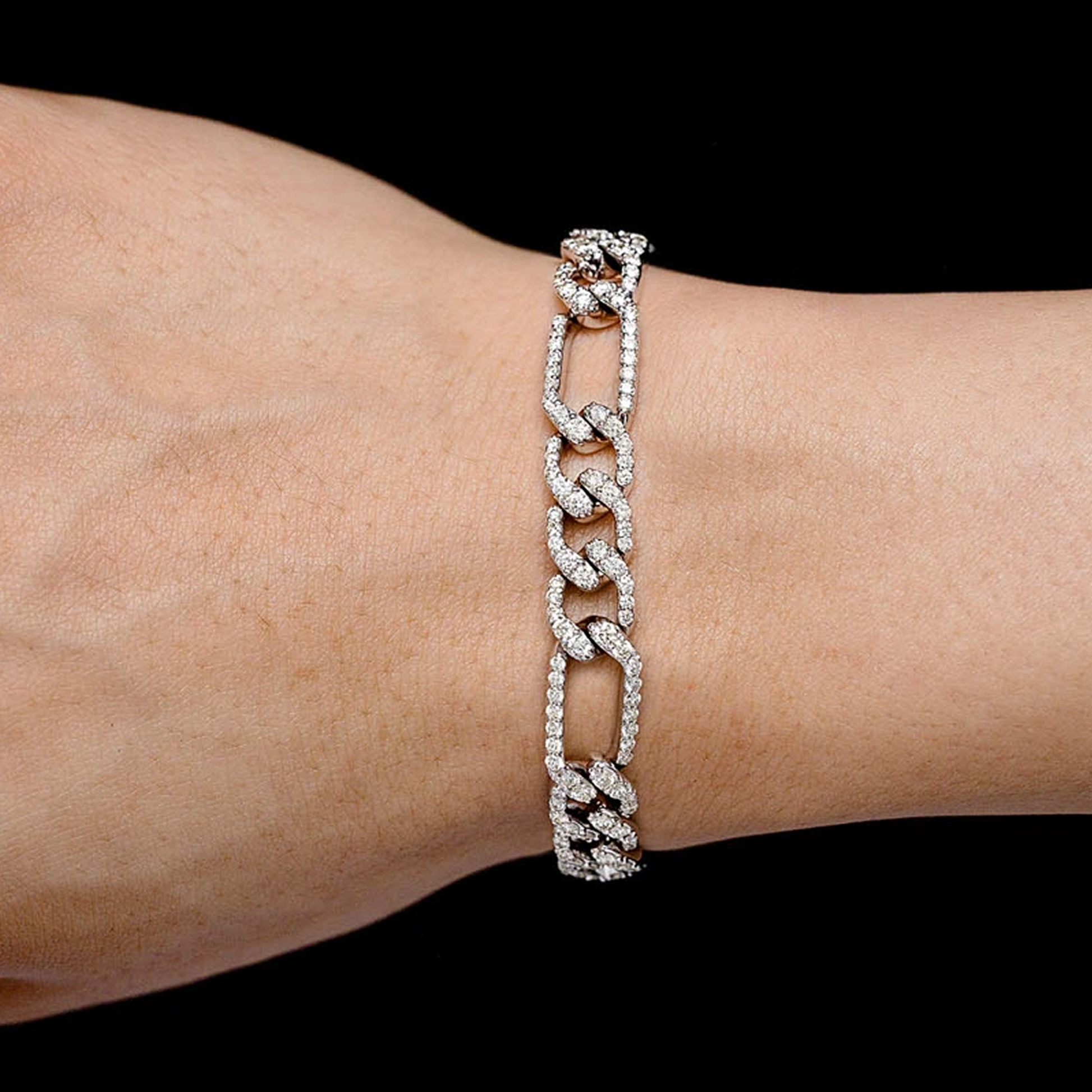 Figaro Diamond Link Bracelet in 14K rose gold, 8mm / 6.00ctw width, detail view