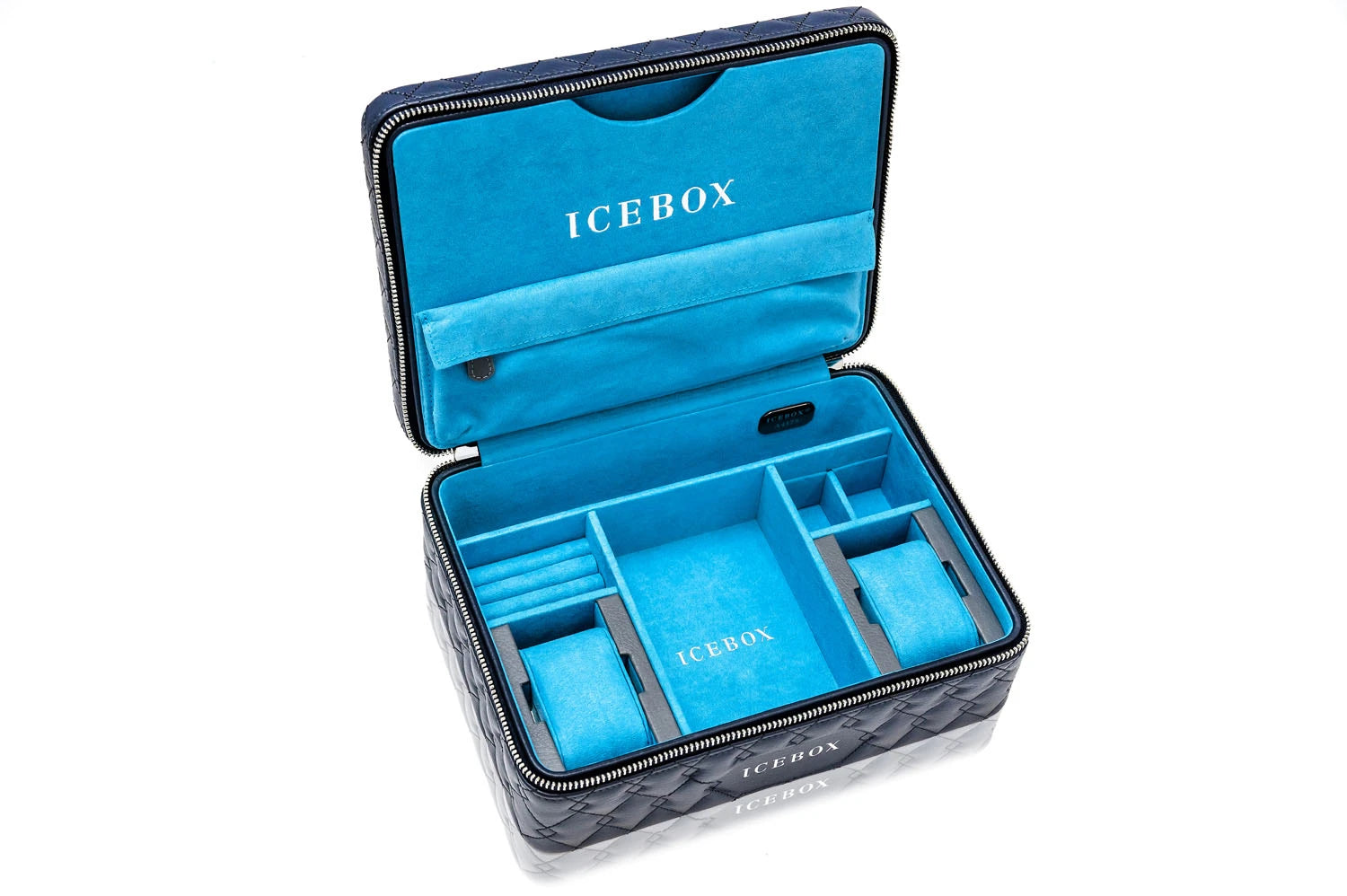 Icebox Voyager Case in navy, detail view 2