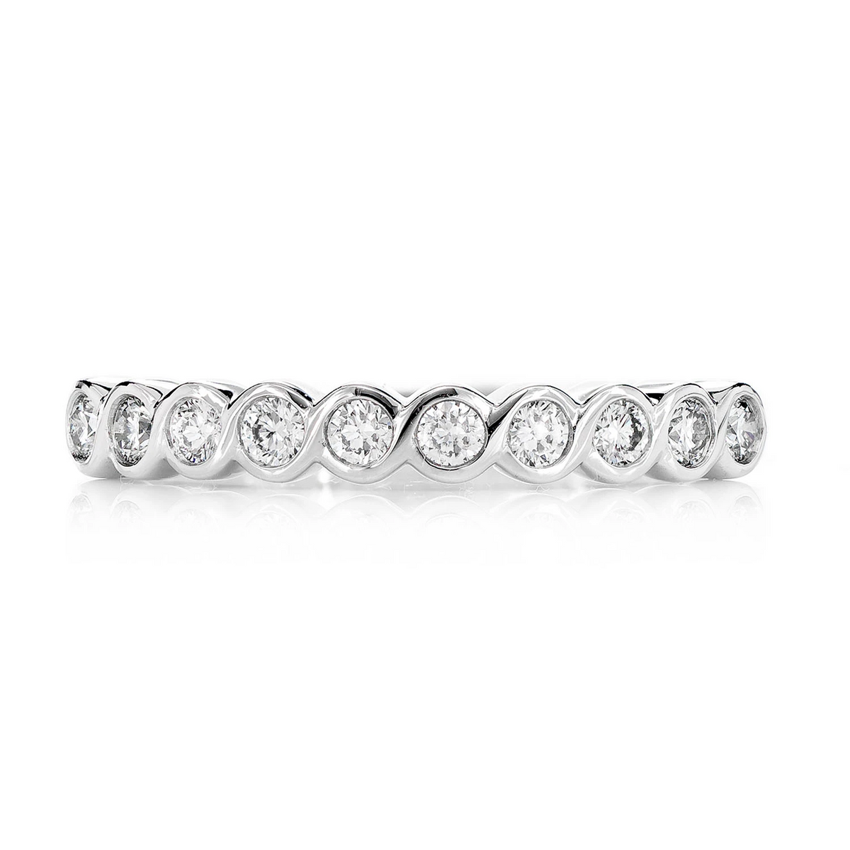 Twisted bezel ring front