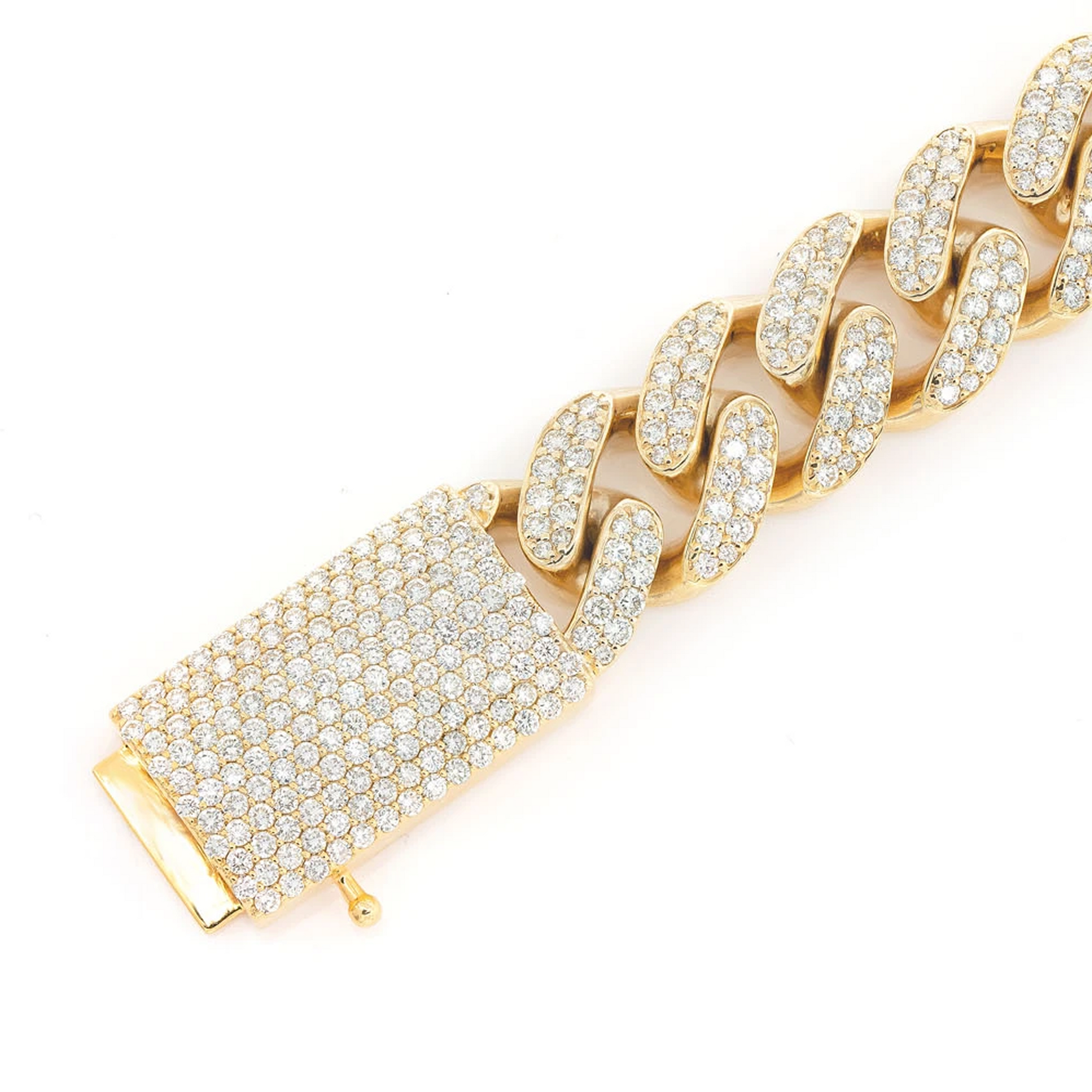 Miami Cuban Diamond Bracelet in 14K yellow gold, 16mm / 12.25ctw width, detail view