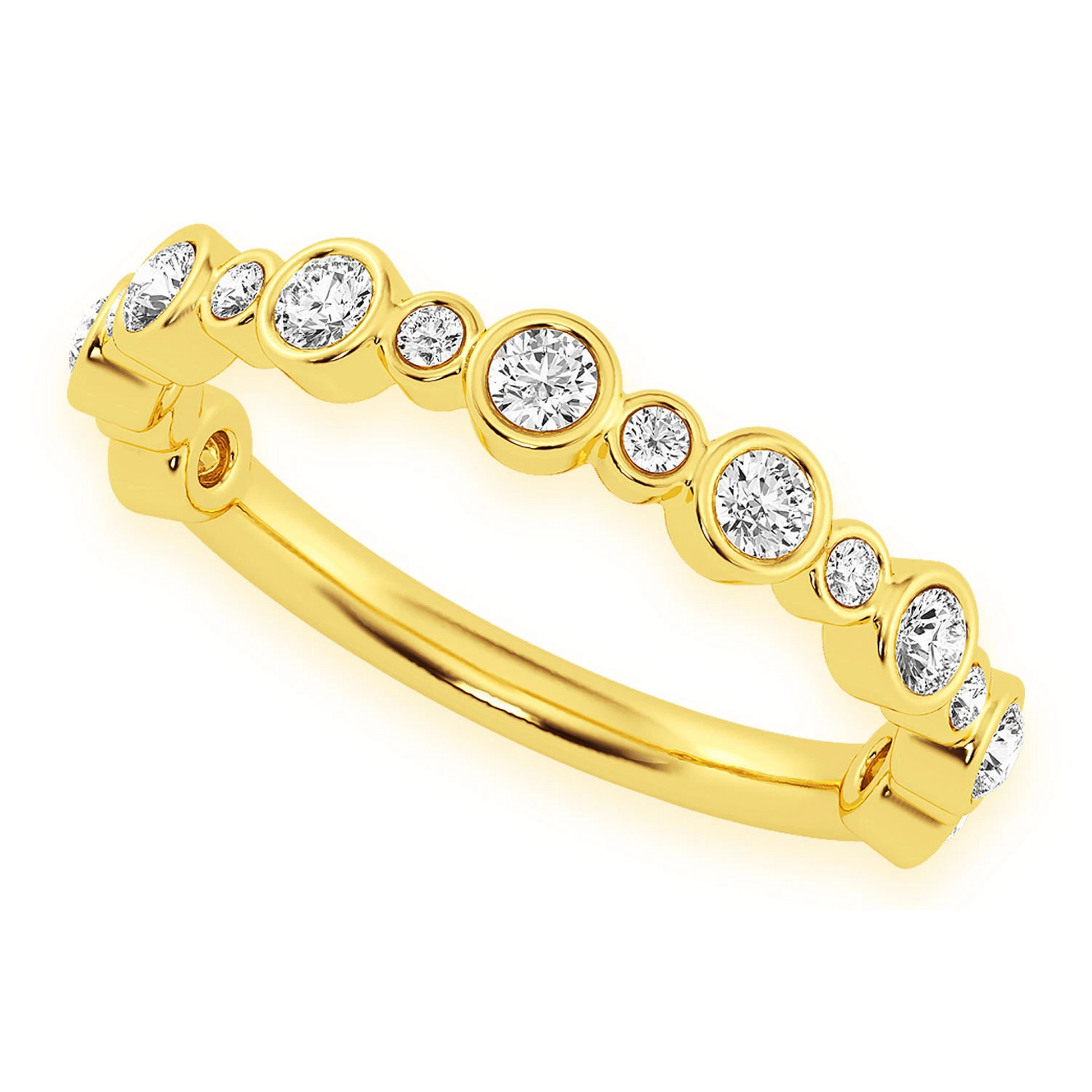 Bezel Set Band Ring in 14K yellow gold, detail view