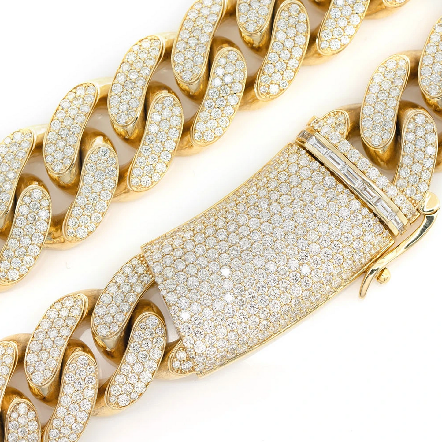 Iced Miami Cuban Necklace in 14K yellow gold, 20mm / 41.00ctw width, clasp detail
