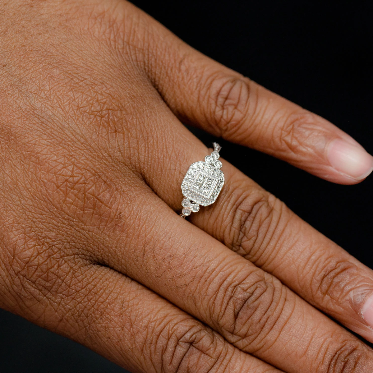 Round quad set vintage ring hand