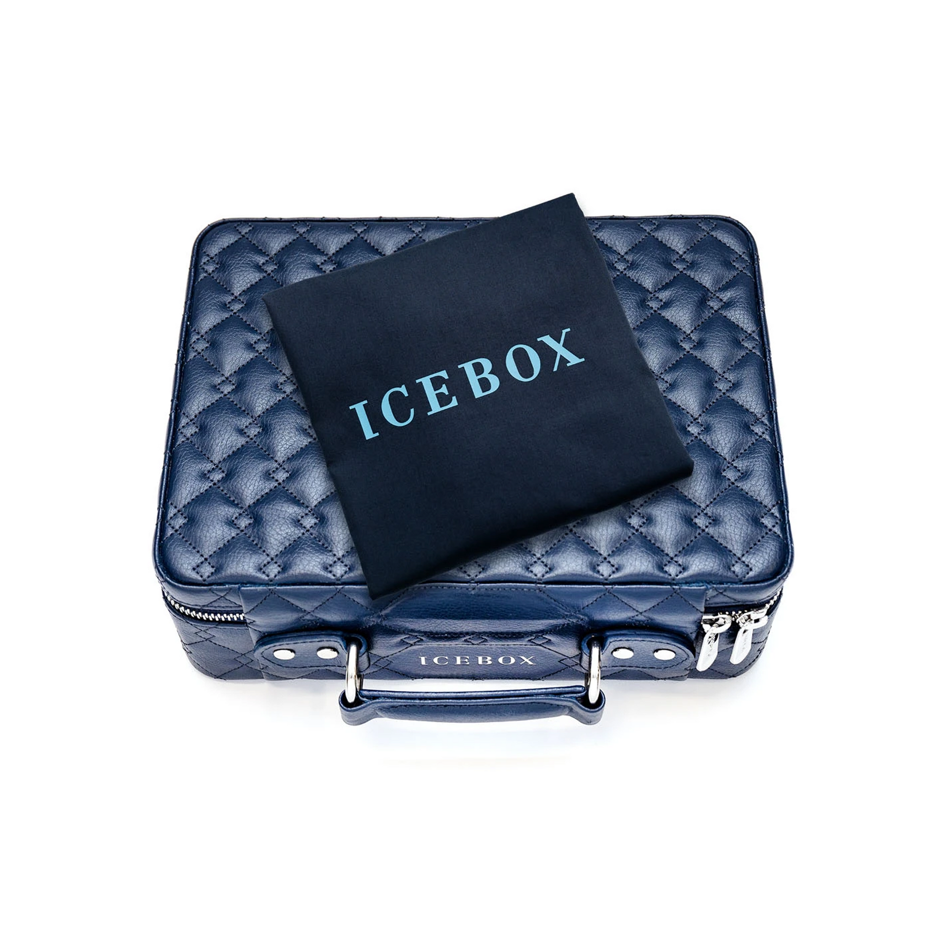 Icebox Voyager Case in navy, detail view 9