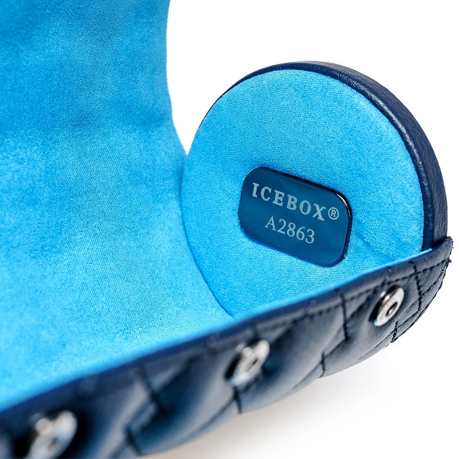 Icebox Leather Three Watch Roll in navy, detail view 4