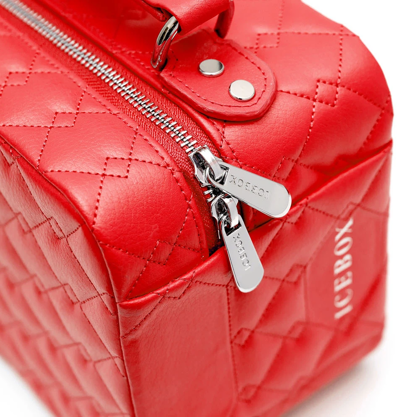 Icebox Medium Traveler Case in red, 2-watch capacity, detail view 5