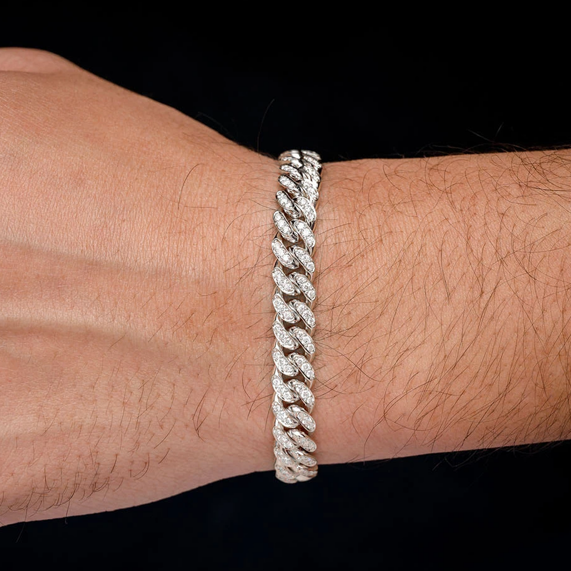 Miami Cuban Diamond Bracelet in 14K white gold, 8mm /4.00ctw width, detail view