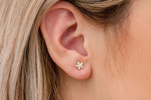 Mini 5 Point Star Stud Diamond Earrings 14k Solid Gold 0.10ctw