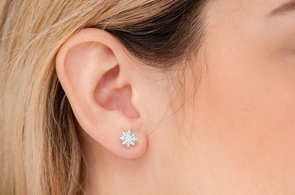 Petal Flower Stud Diamond Earrings 14k Solid Gold 0.10ctw
