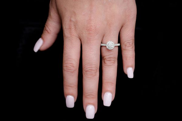 .75ctw Round Solitaire - Halo - Diamond Engagement Ring - All Natural