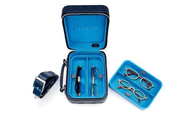 Icebox Leather World Traveler Jewelry Case - 4 Sunglasses Medium