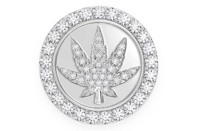 Cannabis Leaf Round Signet Ring 14K   