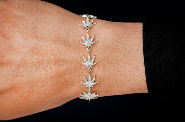 Cannabis Leaf Bracelet 14k   1.75ctw