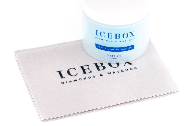 Icebox Jewelry Cleaner & Polishing Cloth Kit
